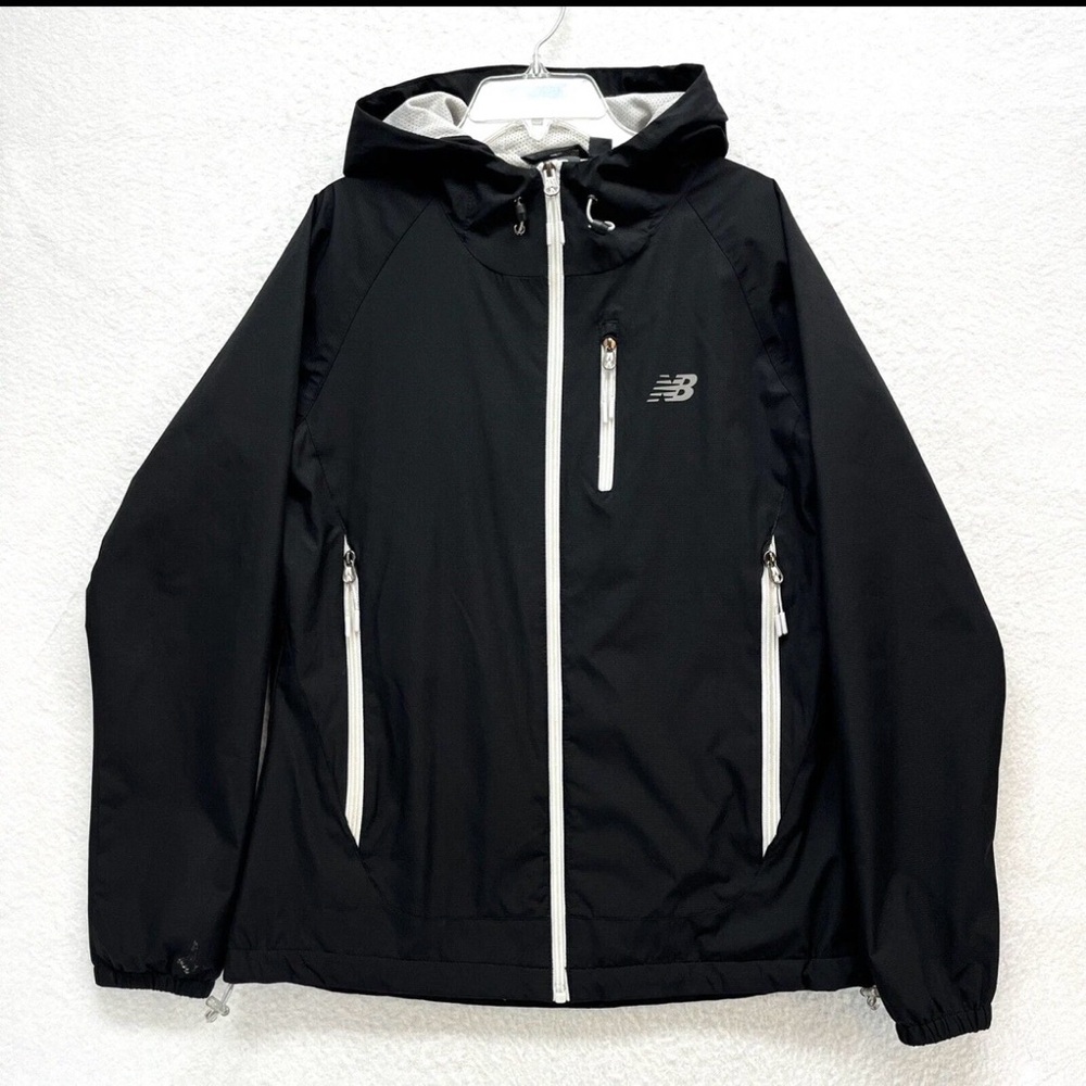 New Balance Athletics Windbreaker Jacket Women's Large Black White Full Zip